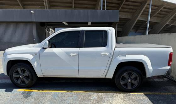 VOLKSWAGEN AMAROK 2.0 HIGHLINE 4X4 CD 16V TURBO INTERCOOLER DIESEL 4P AUTOMÁTICO